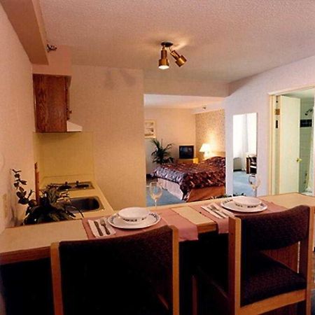 Executive Inn Express Vancouver Airport Richmond Værelse billede